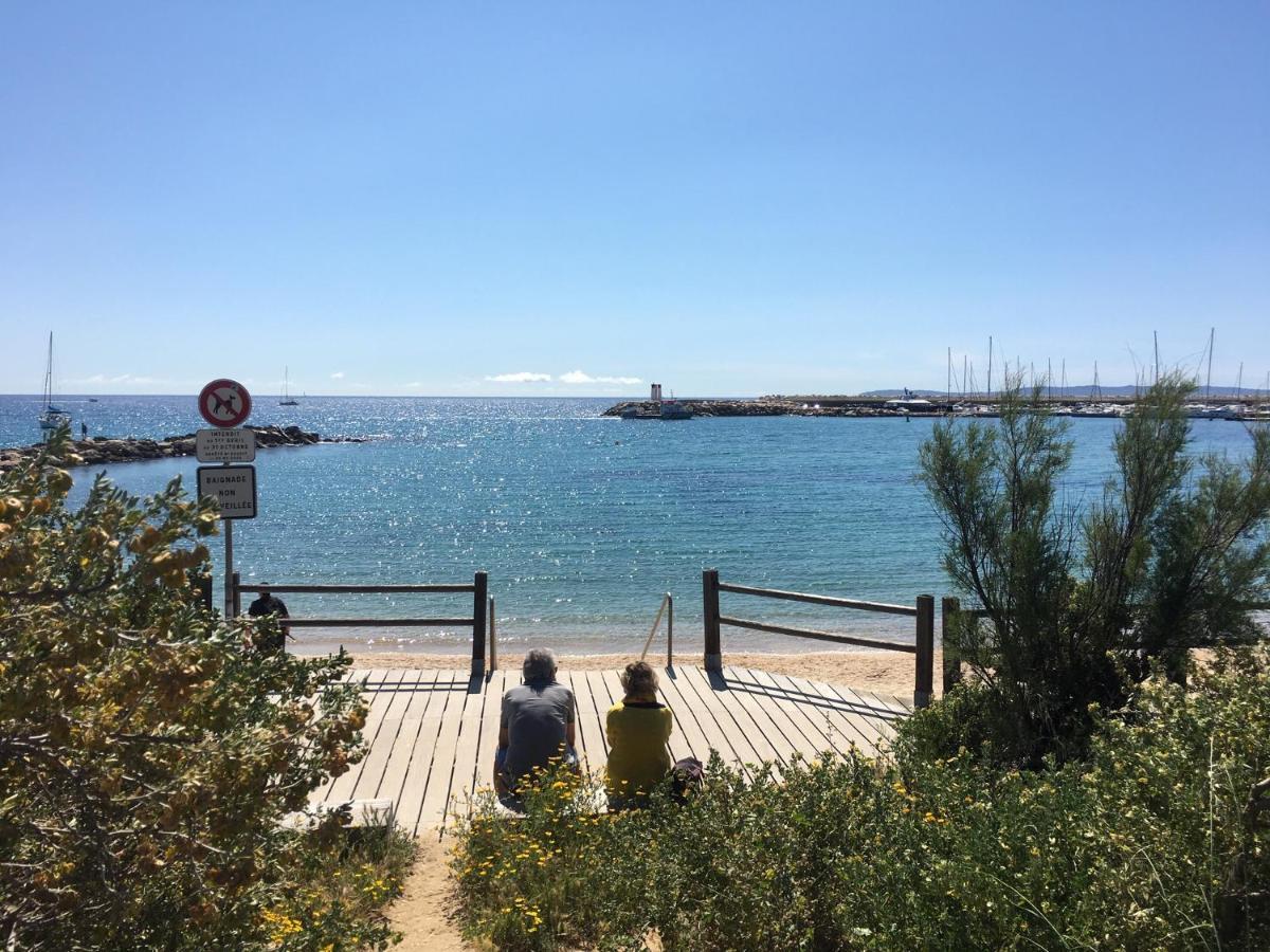 Mazet De La Mer 54M2 Lavandou 100M Plage Avec Piscine Льо Лаванду Екстериор снимка