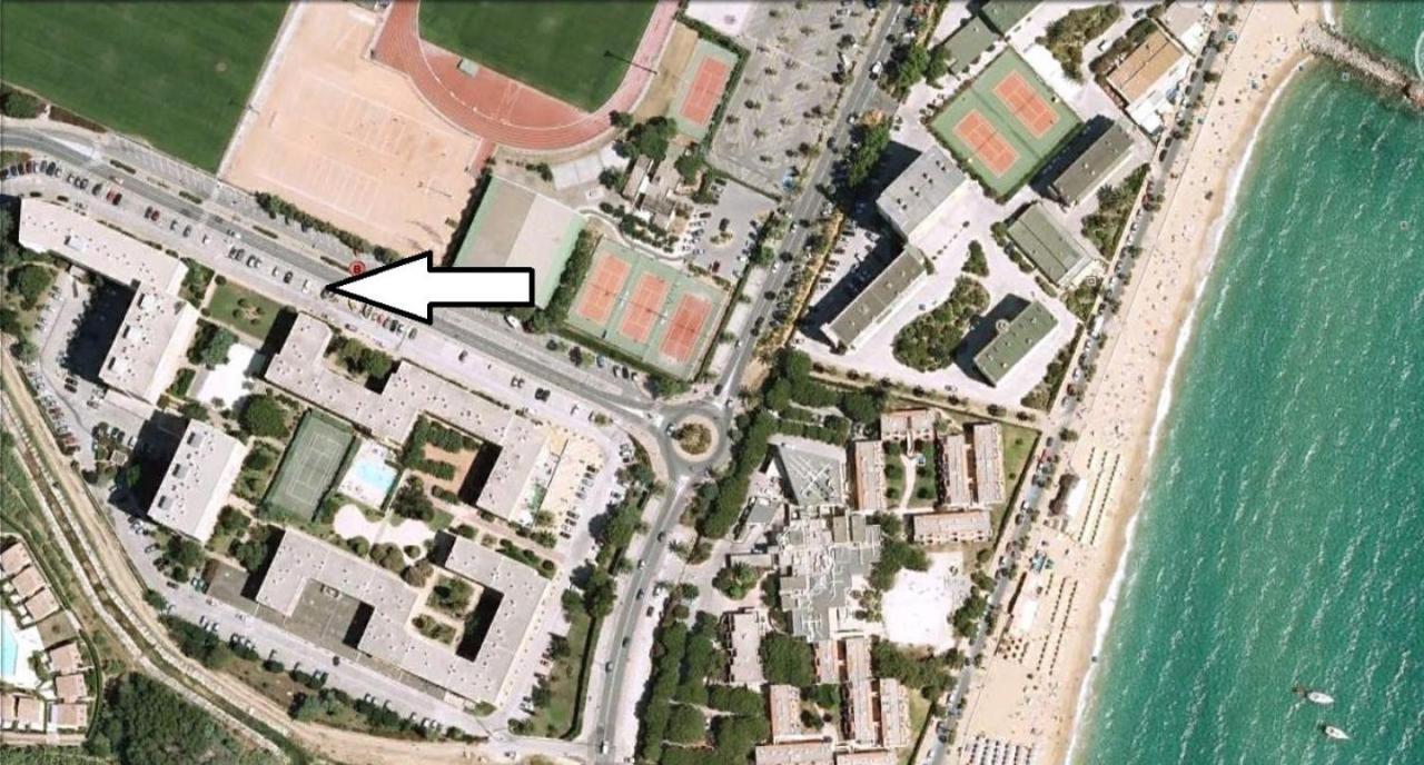 Mazet De La Mer 54M2 Lavandou 100M Plage Avec Piscine Льо Лаванду Екстериор снимка